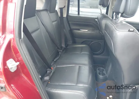 2014 Jeep Compass Limited из США, поврежденный, VIN 1C4NJCCB7ED550460